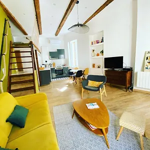 Apartment Vaste Et Loft Climatise Au Coeur De, Marseille